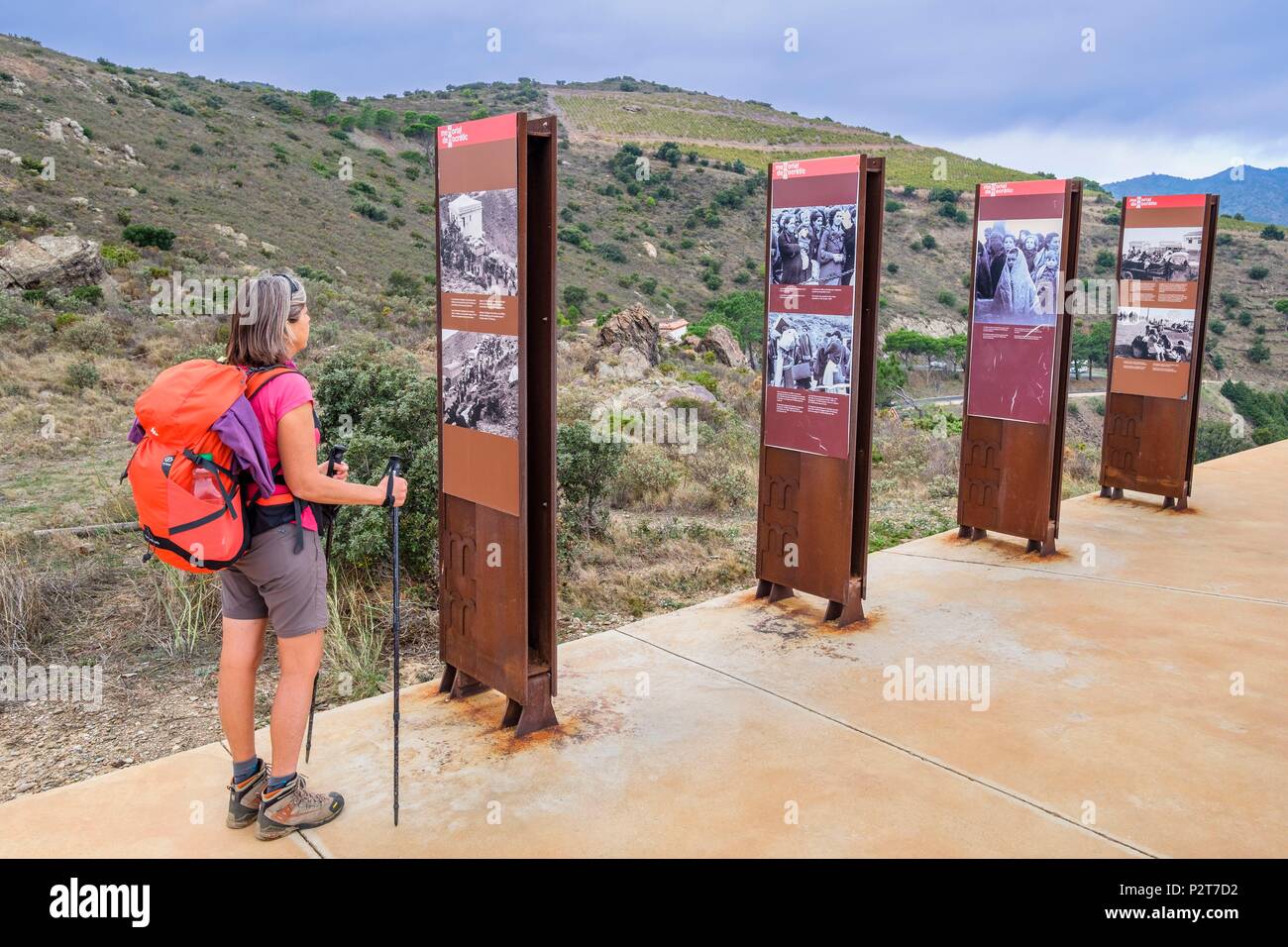 Spain, Catalonia, hiking from Cerbere in France to Llança in Spain on the coastal path, coll dels Belitres (or Balistres pass) on the French Spanish border, Exile Memorial im memory of thousands of Spanish who fled the Franco regime in February 1939 Stock Photo