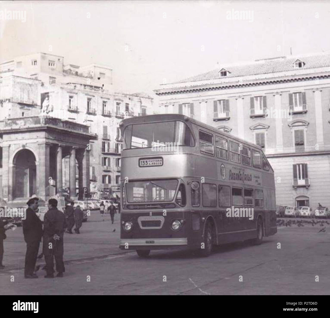 Questi sono i costi degli abbonamenti annuali al servizio pubblico di  mobilità urbana di alcune delle maggiori città d'Italia. Avete dettagli  ulteriori? (per dire es. belli 20€ a Bari, ma il servizio, image size:1300x1256