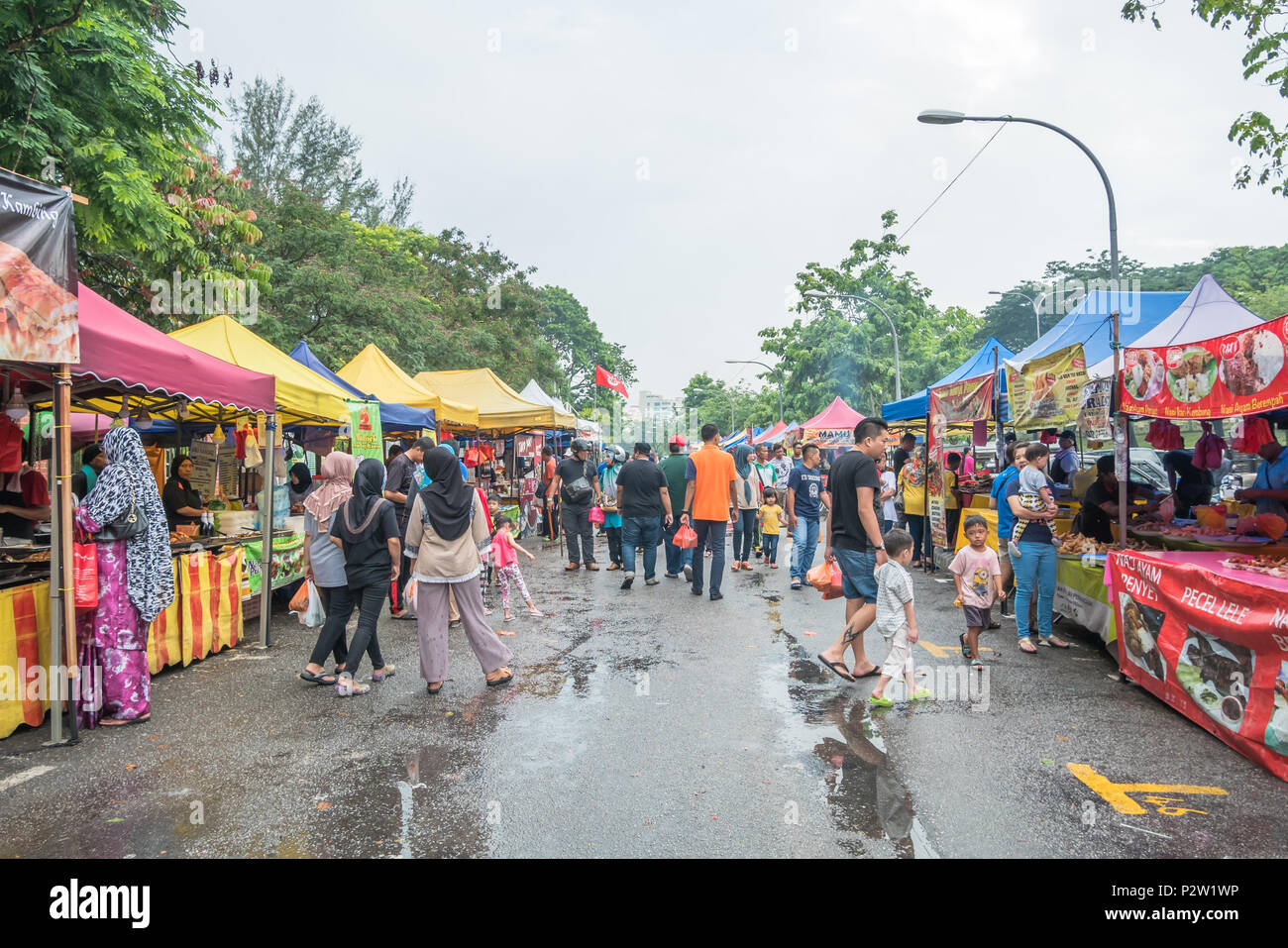 Kuala Lumpur,Malaysia - May 29, 2018 : People seen exploring and buying foods around the Ramadan Bazaar. Stock Photo