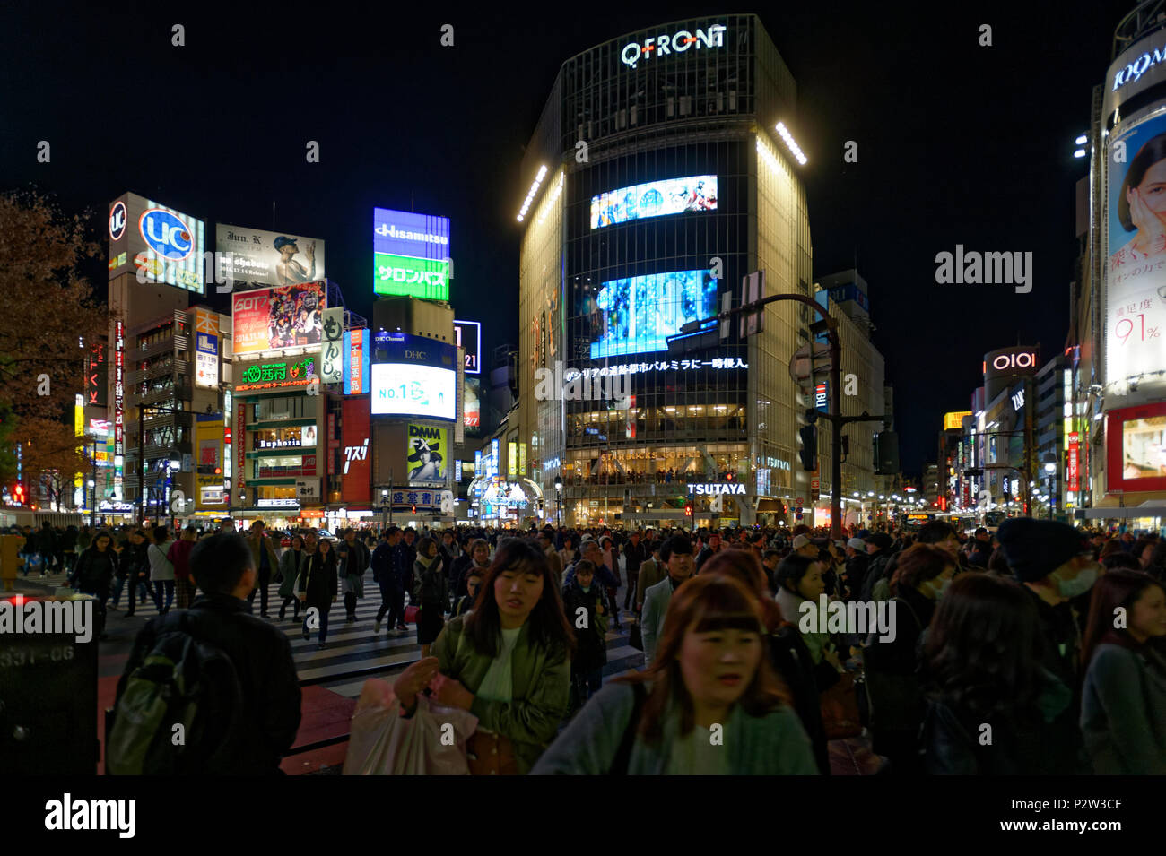 Shibuya Crossing Intersection Hi Res Stock Photography And Images Alamy
