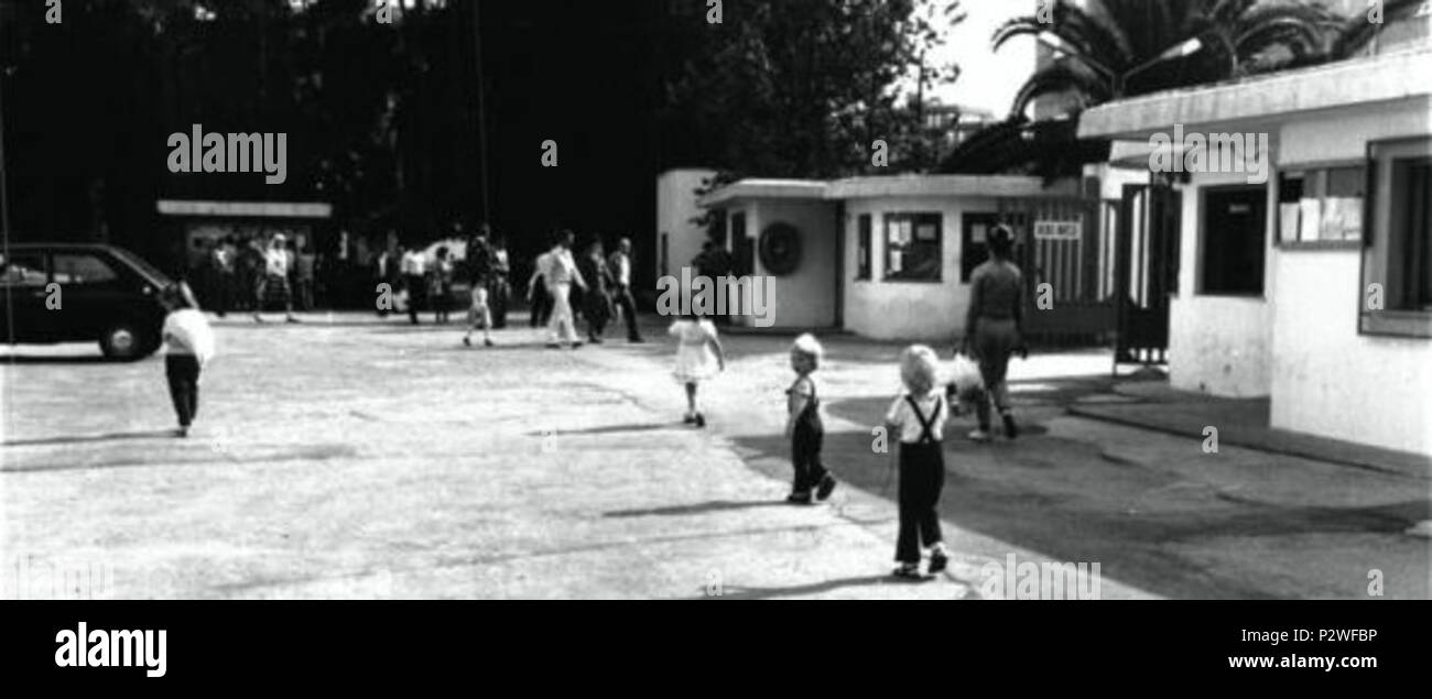 . English: Children at Latina Refugee Camp Italiano: Bambini al campo profughi di Latina . between 1957 and 1989. Unknown 18 Children at Latina Refugee Camp Stock Photo