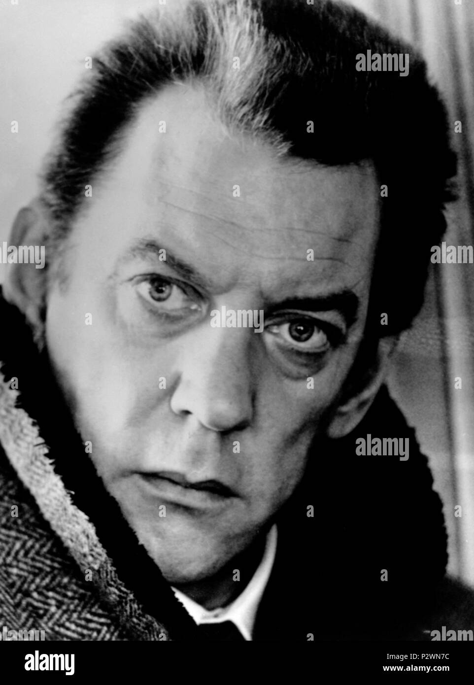 Stars: DONALD SUTHERLAND Stock Photo - Alamy