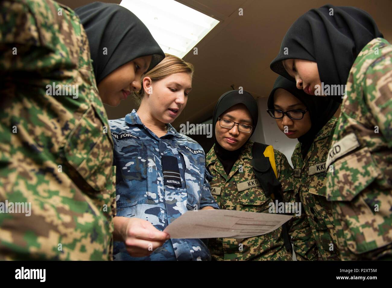 military glasses 2016