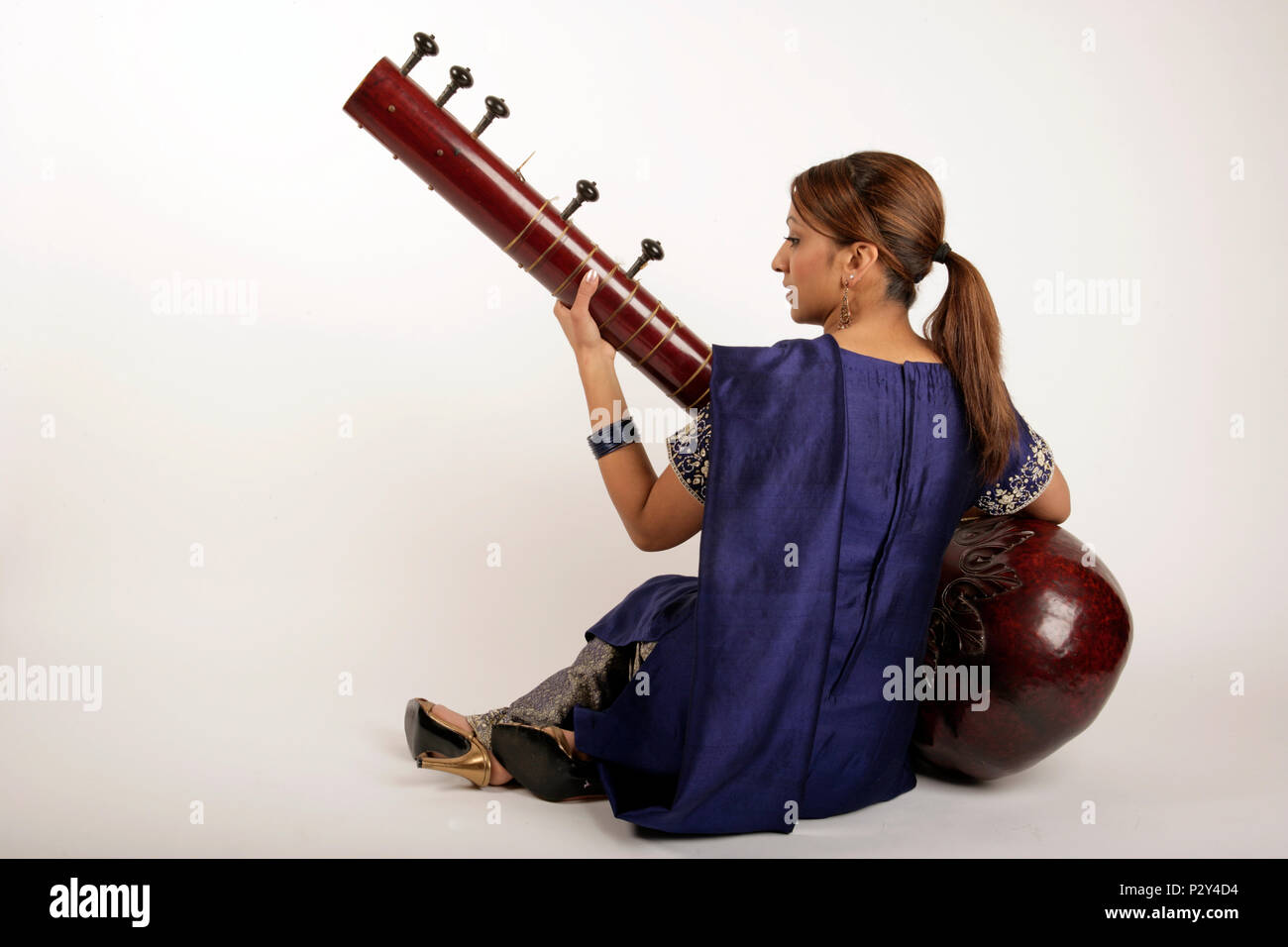 Sitar Player India High Resolution Stock Photography and Images Alamy