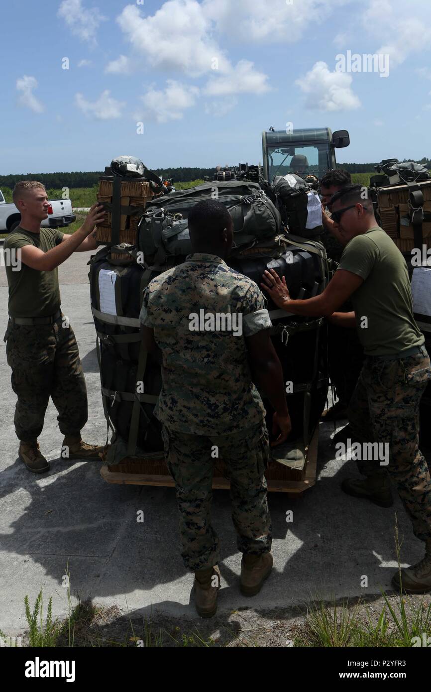 U.S. Marines with 2nd Transportation Support Battalion, Combat ...