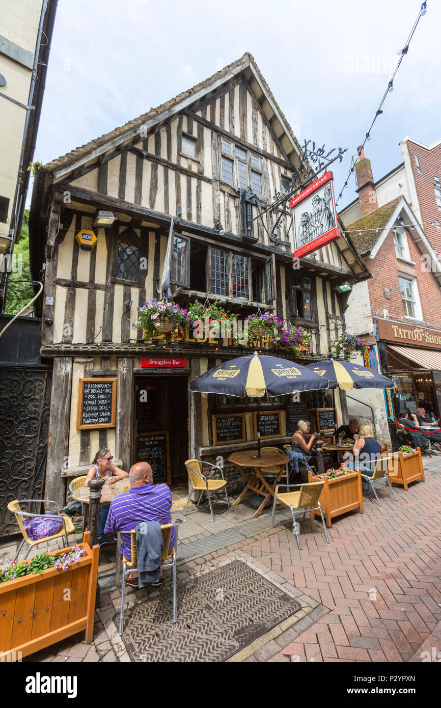 People outside the Ye Olde Pumphouse at street at Hastings old