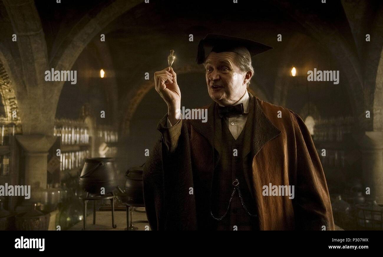 Jim broadbent harry potter outlet