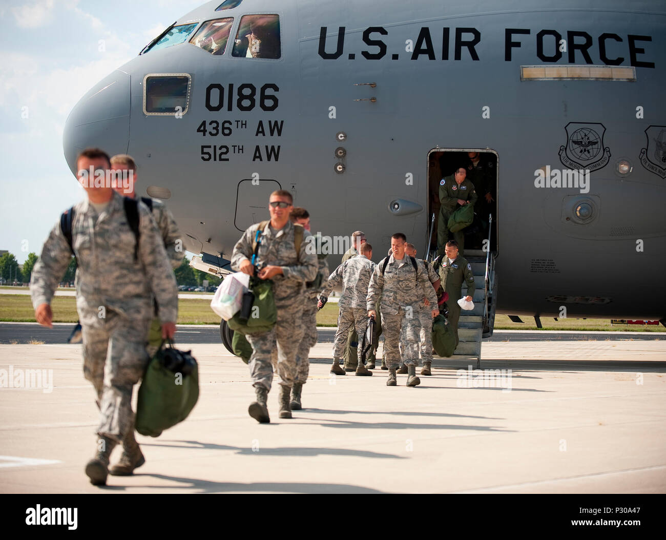 Returning deployed Airmen from the 122nd Fighter Wing, Fort Wayne, Ind