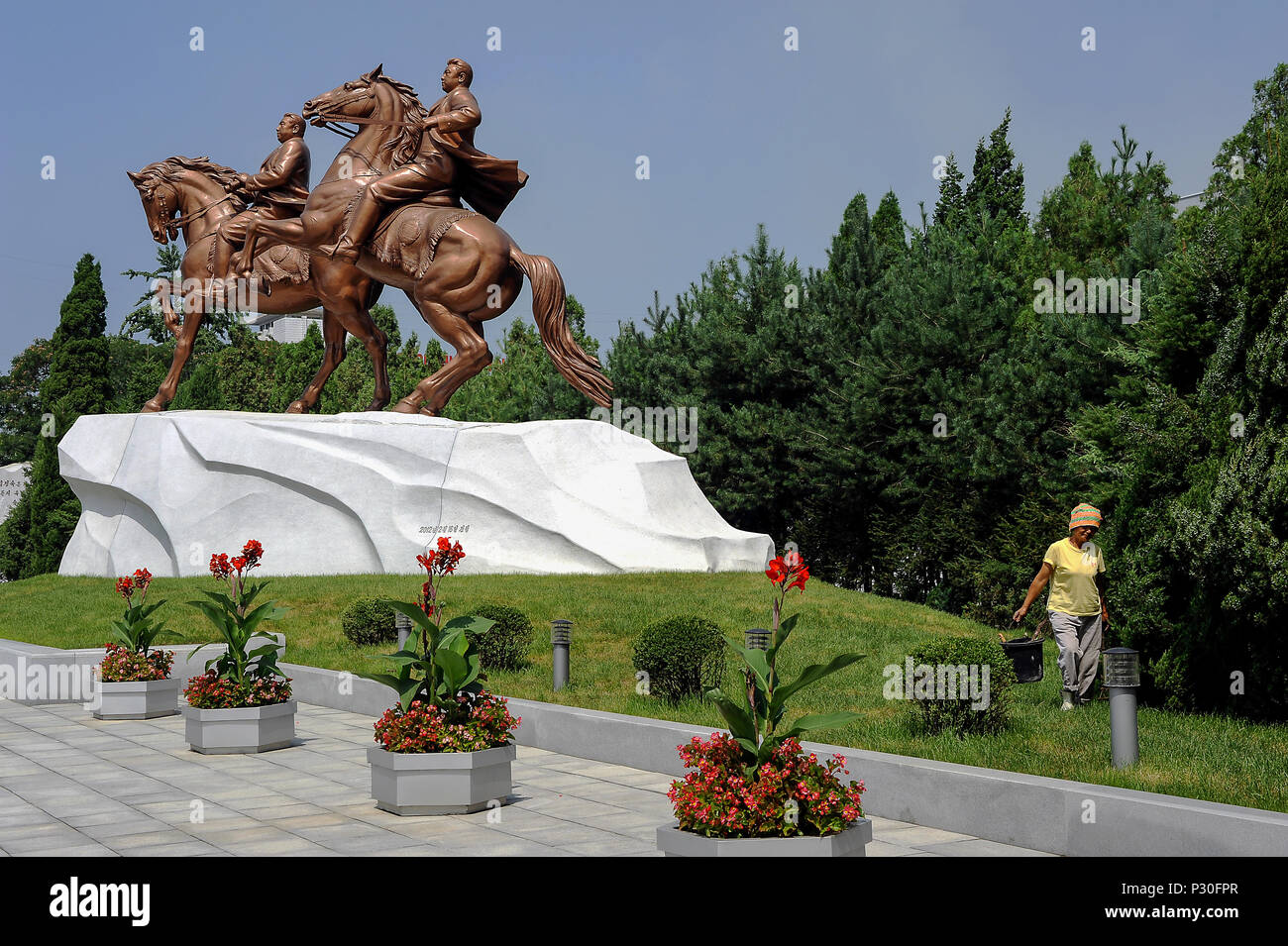 Pyongyang, North Korea, bronze figure with Kim Jong-il on the grounds of the Mansudae art studio Stock Photo