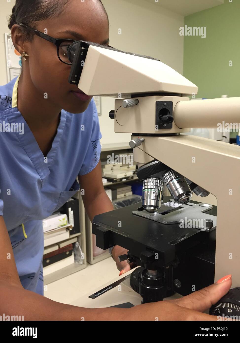 Histologist hi-res stock photography and images - Alamy