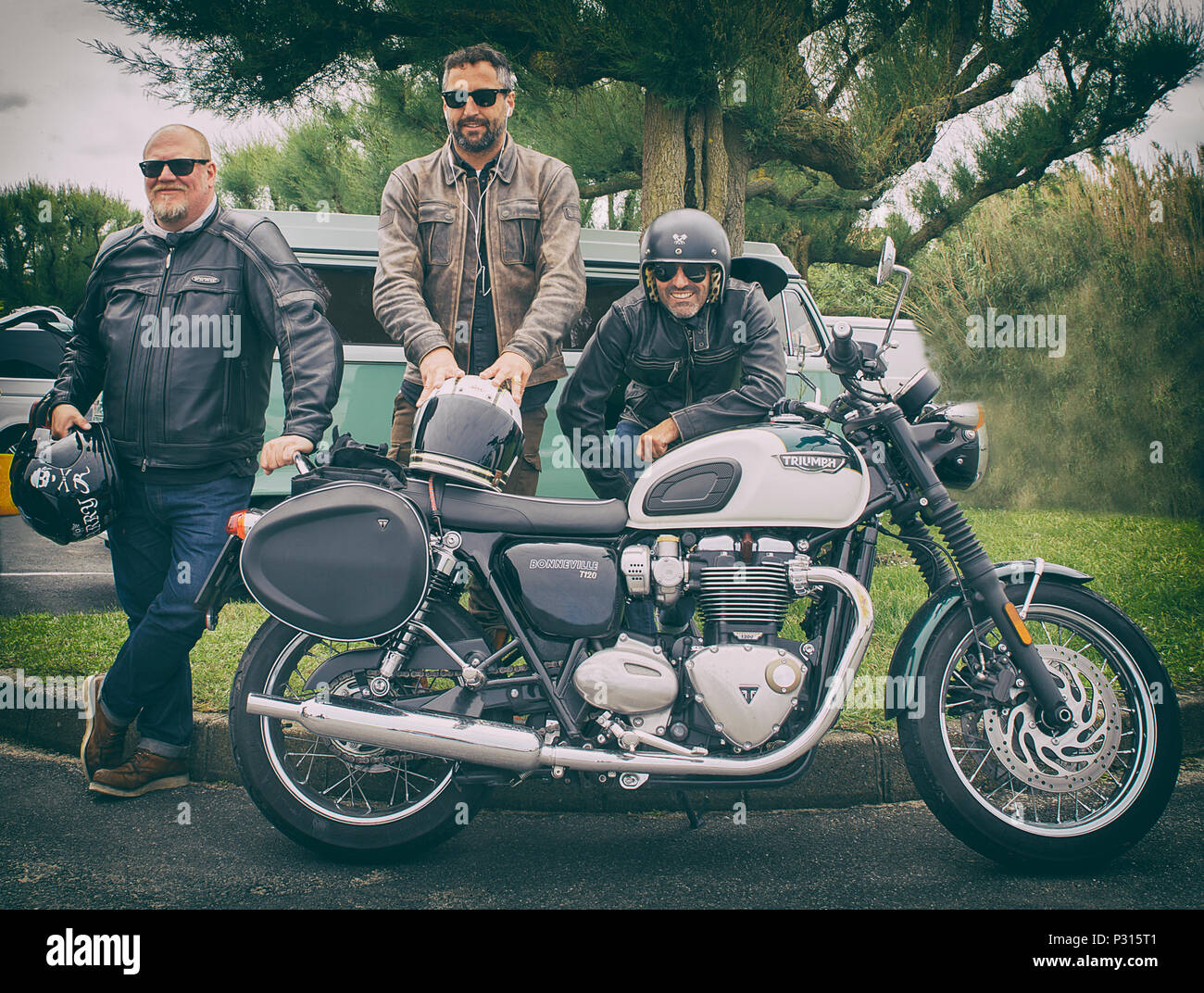 Biker friends hi-res stock photography and images - Alamy