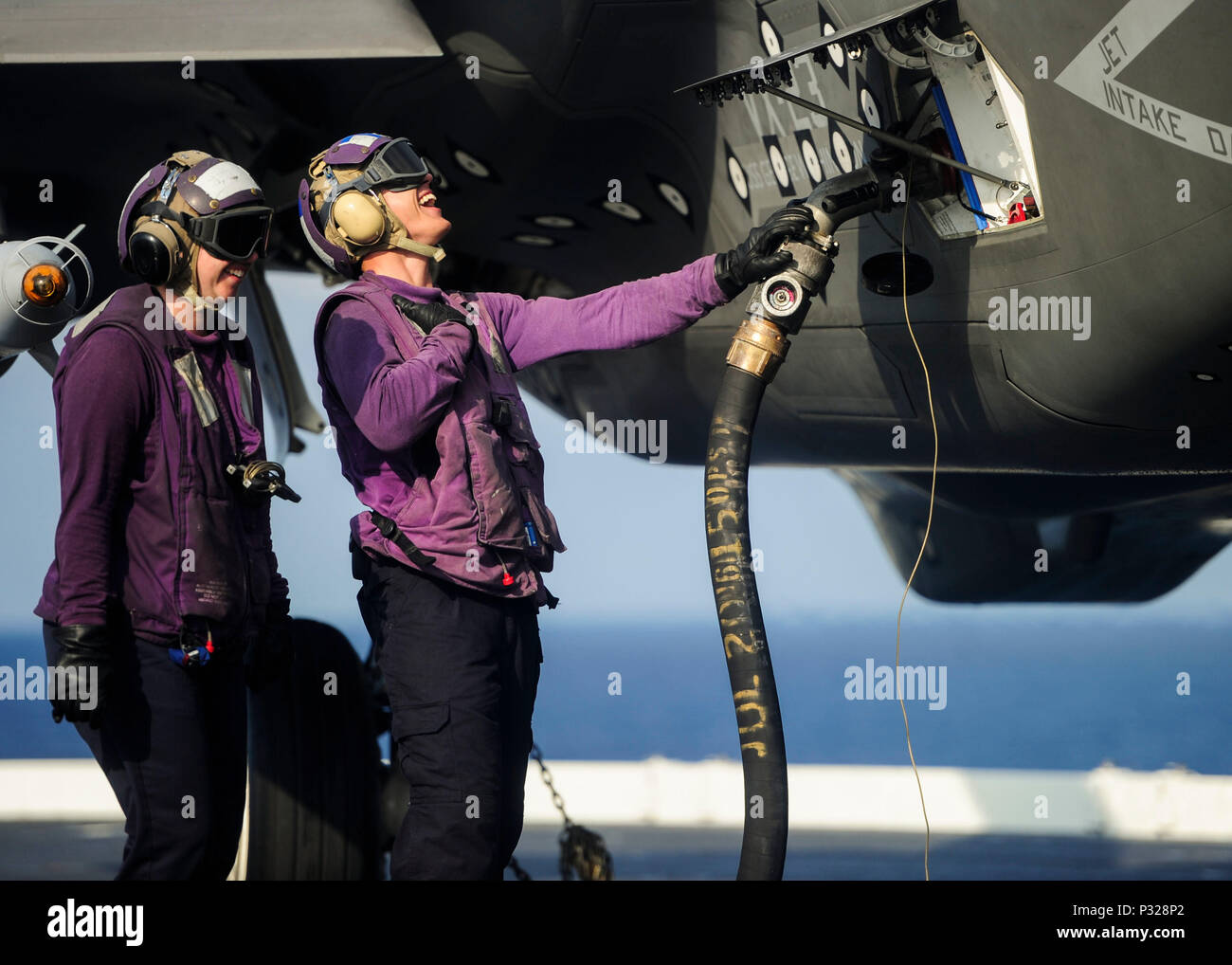 Jp 5 Aviation Fuel Stock Photos & Jp 5 Aviation Fuel Stock Images Alamy
