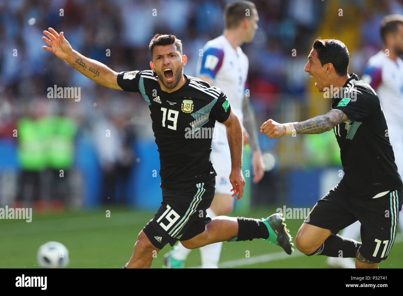 Moscow, Russia. 16th June, 2018. (L-R) Sergio Aguero, Angel Di Maria (ARG) Football/Soccer : FIFA World Cup Russia 2018 Group D match between Argentina 1-1 Iceland at Spartak Stadium in Moscow, Russia . Credit: Yohei Osada/AFLO SPORT/Alamy Live News Stock Photo