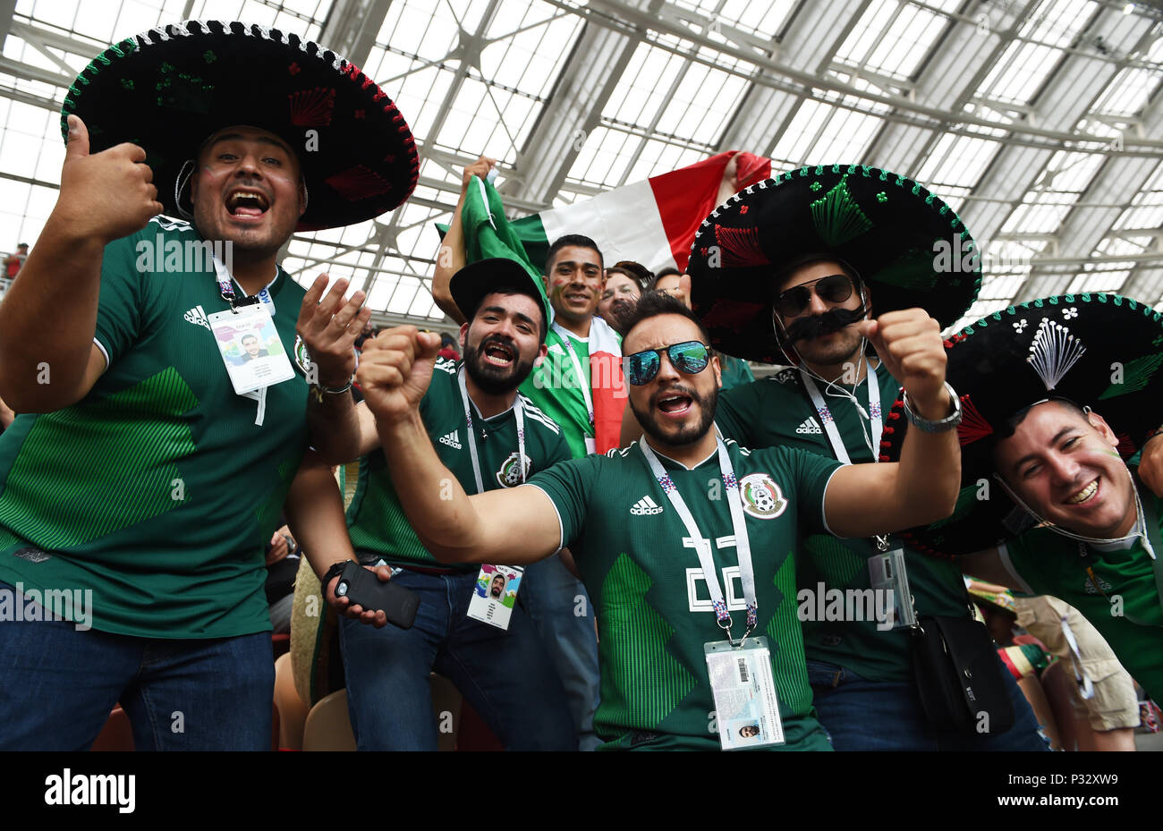 Moscow, Russia. 17th June, 2018. Fans of Mexico cheer during a group F match between Germany and Mexico at the 2018 FIFA World Cup in Moscow, Russia, June 17, 2018. Credit: Wang Yuguo/Xinhua/Alamy Live News Stock Photo