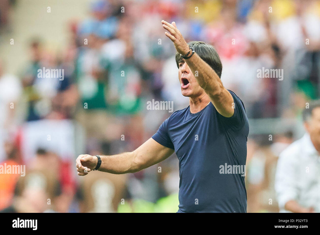 Moscow, Russia, 17 June 2018. Germany - Mexico, Soccer, Moscow, June 17, 2018  DFB headcoach Joachim Jogi LOEW, LÖW,Gesticulates and giving instructions, action, single image, gesture, gesture, hand movement, pointing, interpret, mimik,  GERMANY - MEXICO FIFA WORLD CUP 2018 RUSSIA, Group F, Season 2018/2019,  June 17, 2018 L u z h n i k i Stadium in Moscow, Russia.  © Peter Schatz / Alamy Live News Stock Photo