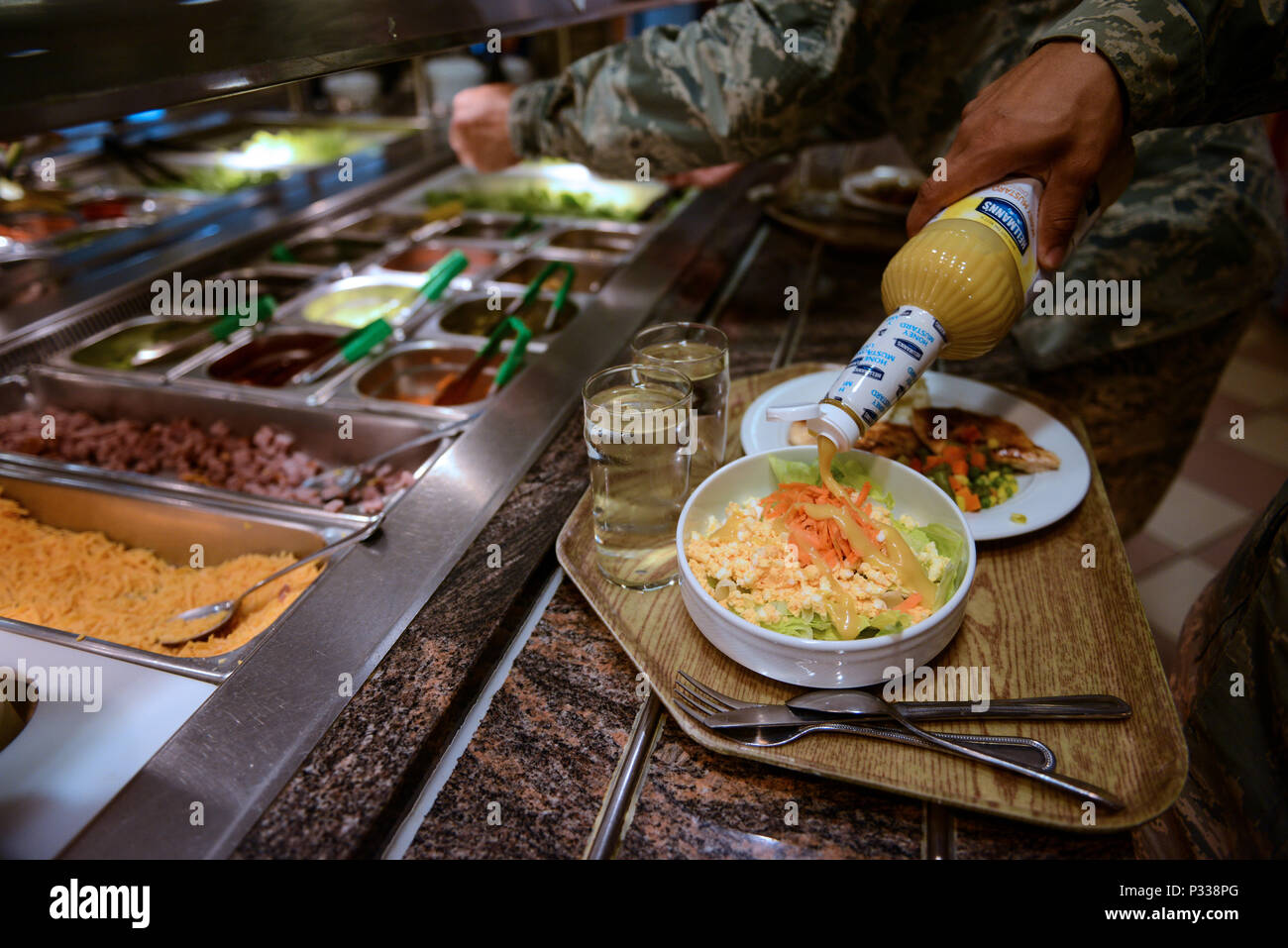 customers-help-themselves-to-the-salad-bar-at-the-rheinland-inn-dining