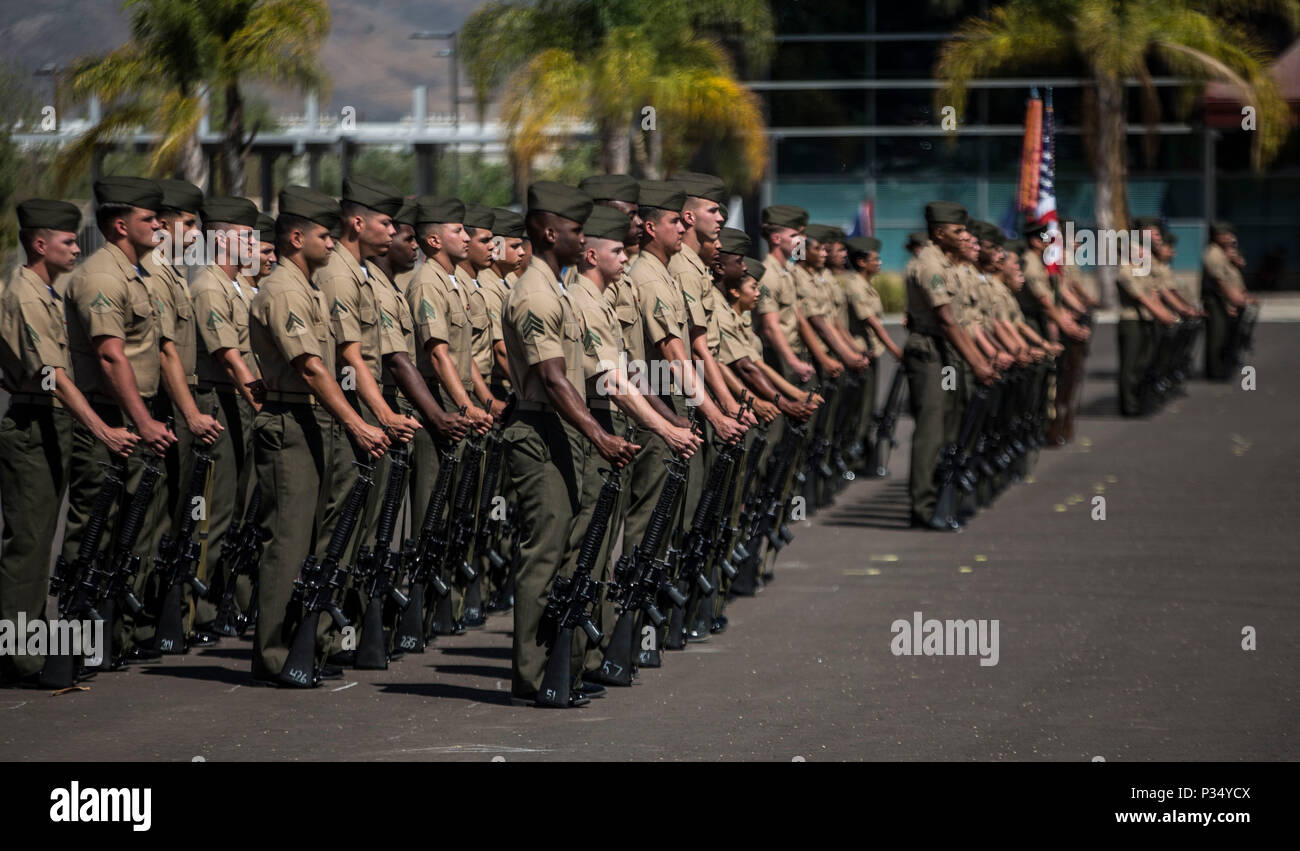 1st supply battalion hires stock photography and images Alamy