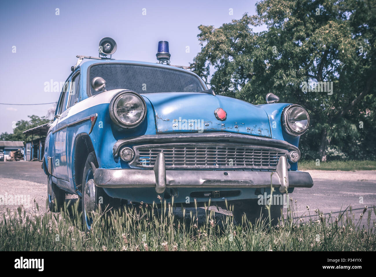 Moskvich 402 - Soviet subcompact of the fifties Moskvich 402 - Soviet subcompact of the fifties