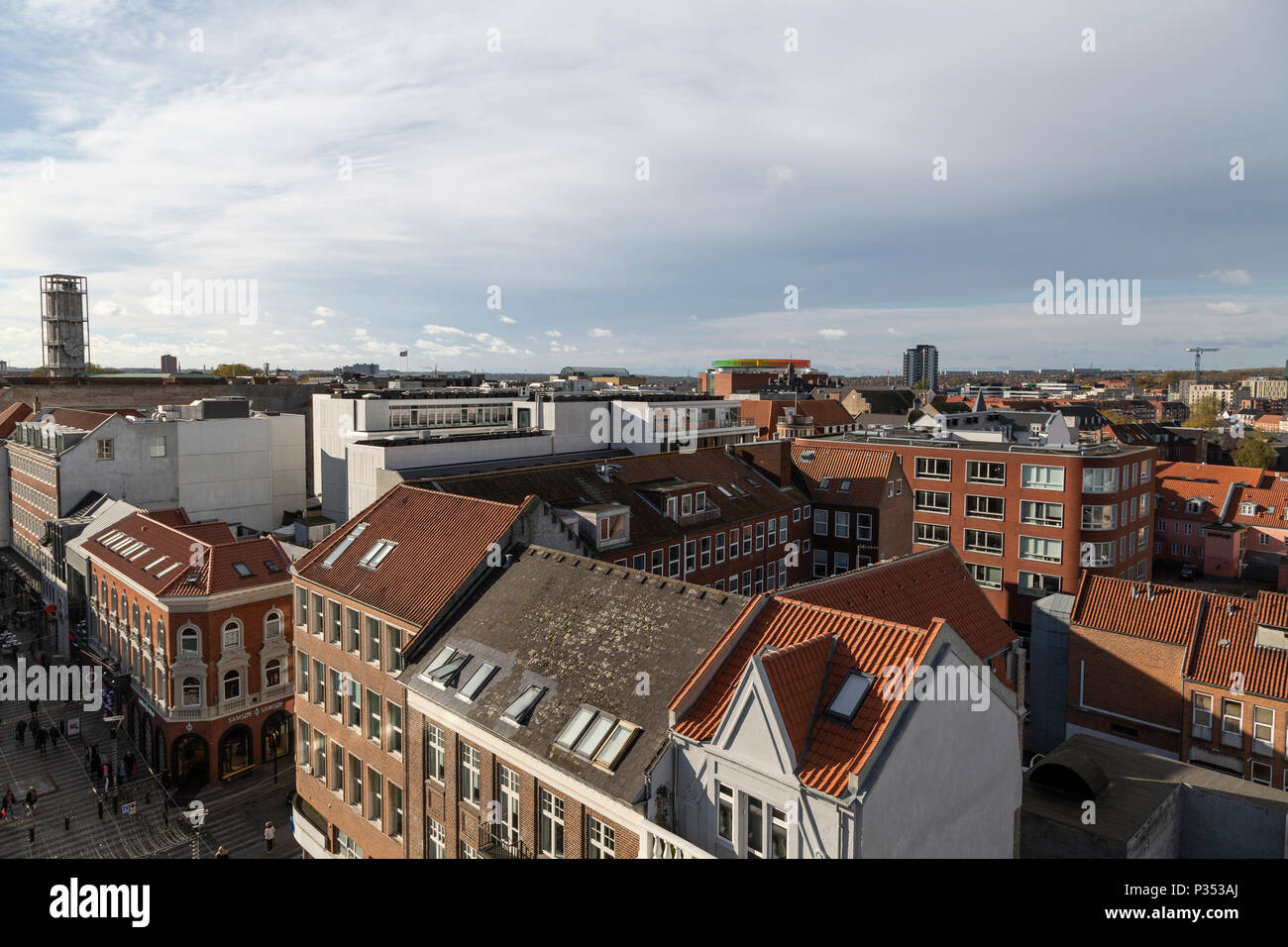 Panorama over Aarhus set fra stormagasinet Sallings udsigtsterrasse.    Panorama of Aarhus seen from the Salling view terrace. 56,1443044 N, 10,206672 Stock Photo