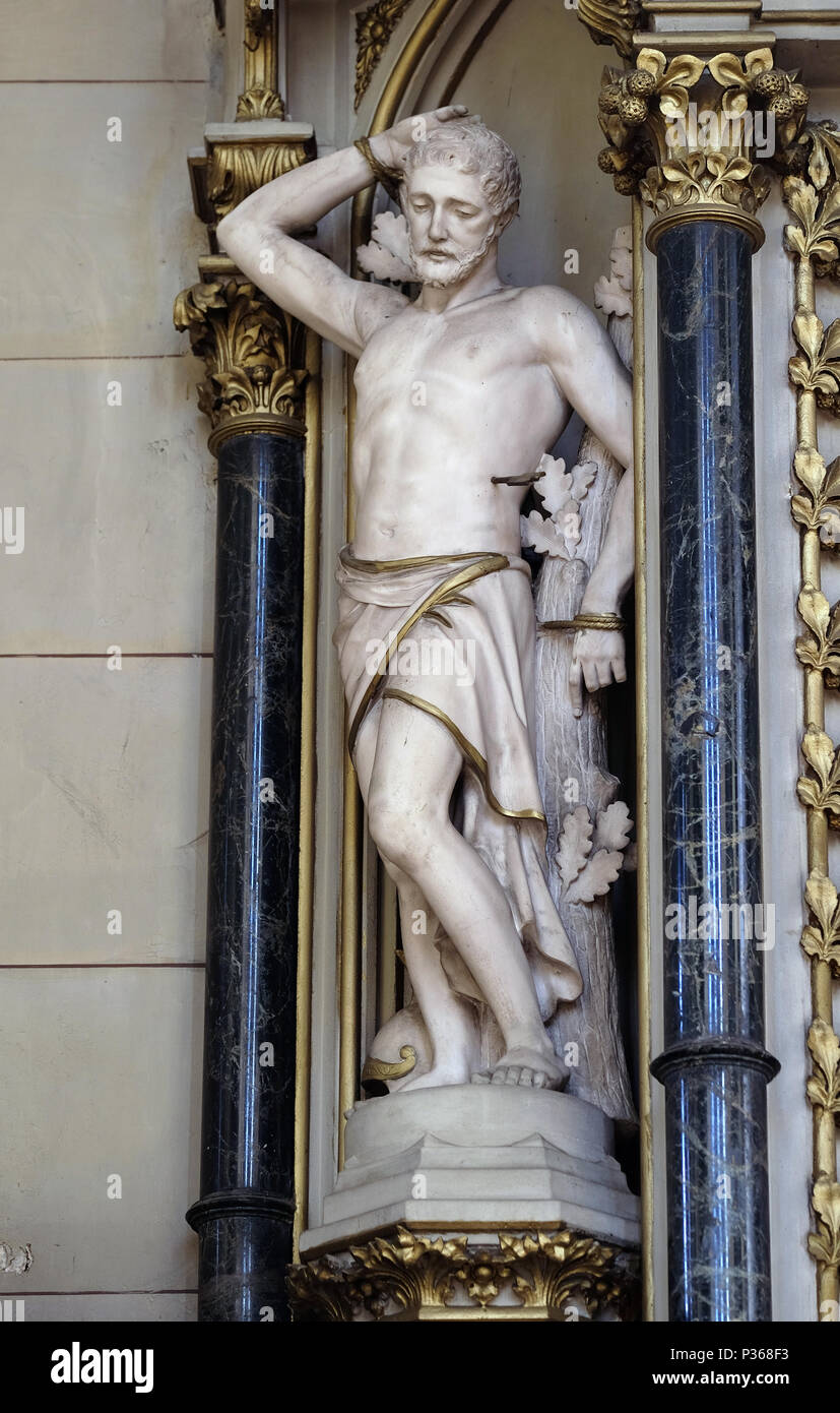 Statue saint sebastian on altar hi-res stock photography and images - Alamy