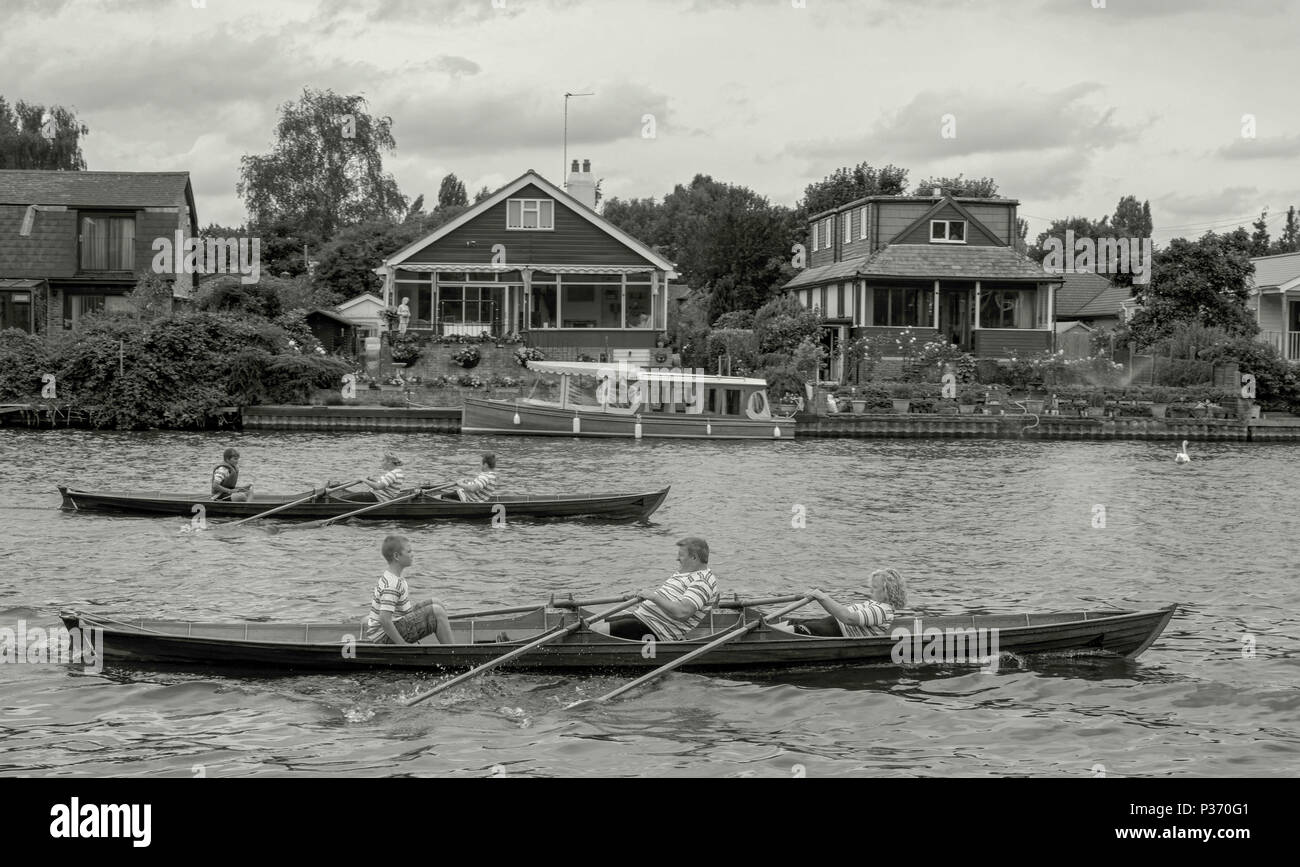 Walton, Great Britain,  Walton Reach Regatta, Walton on Thames, Skiff and Punting Regatta  Saturday  17/08/2013 © Peter SPURRIER, Stock Photo