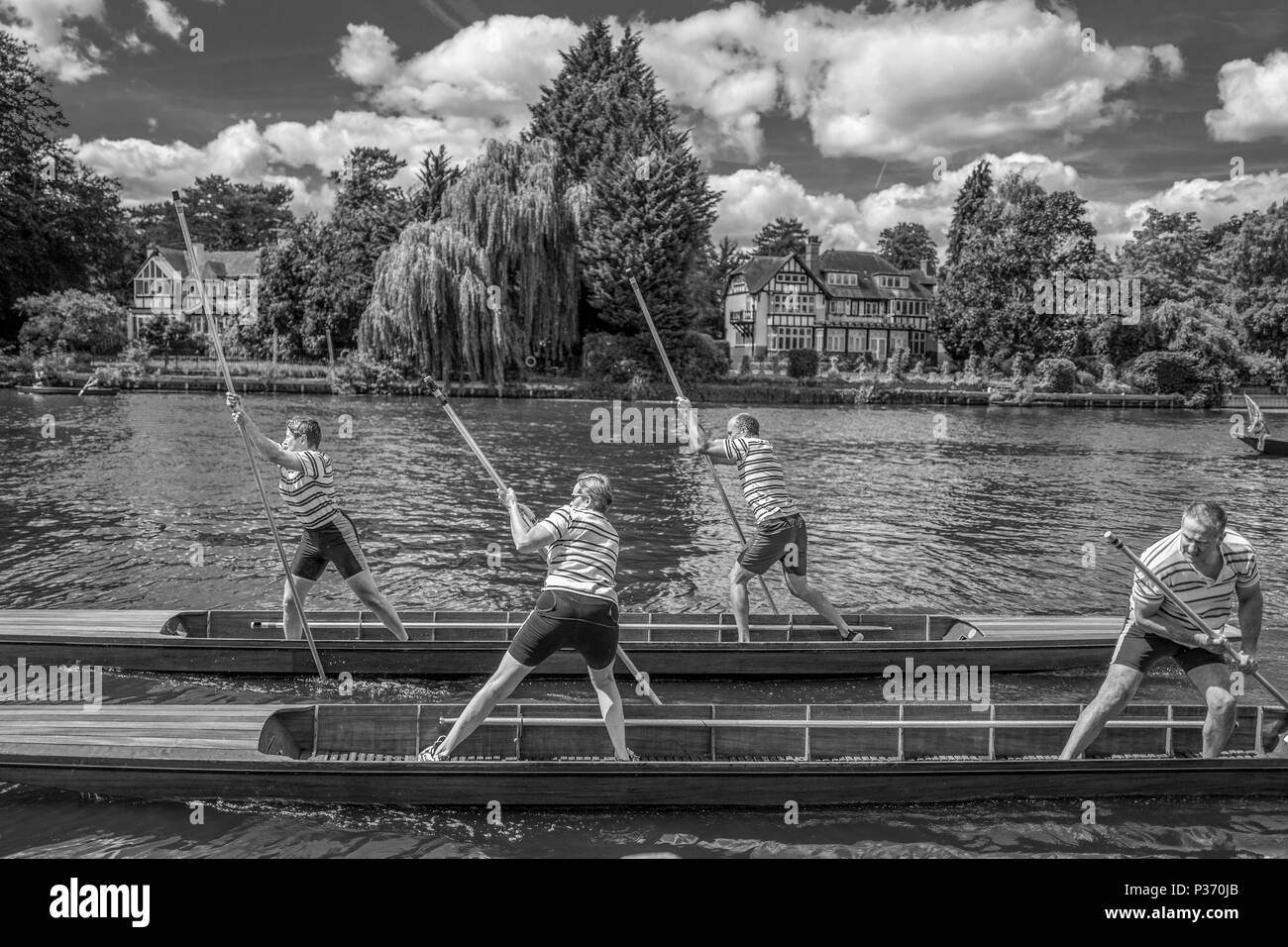 Maidenhead, United Kingdom.  two mixed doubles, competing at the  'Thames Punting Club Regatta', Bray Reach. 13:20:21 Sunday  06/08/2017  © Peter SPUR Stock Photo