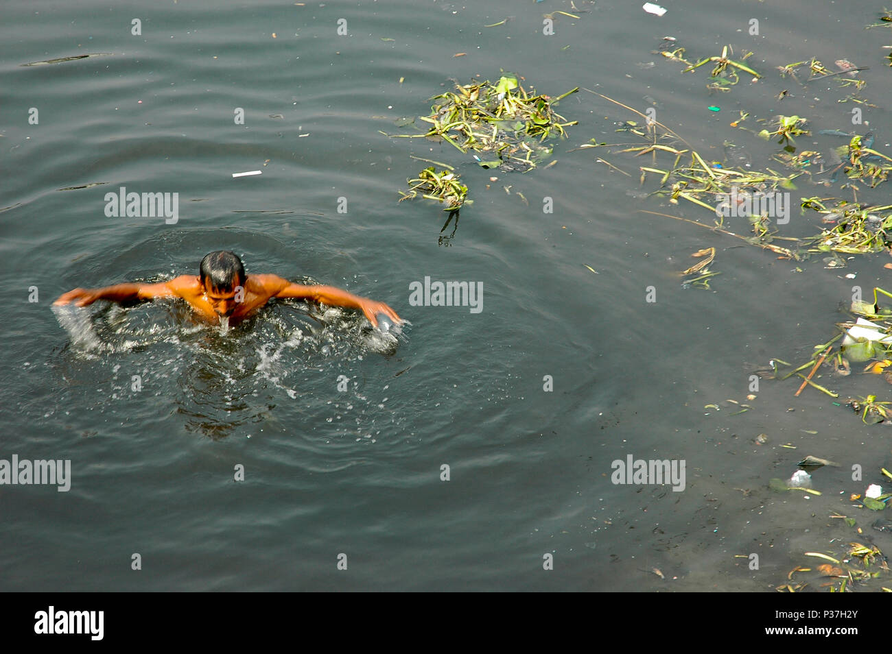 Dirty bathing water hires stock photography and images Alamy