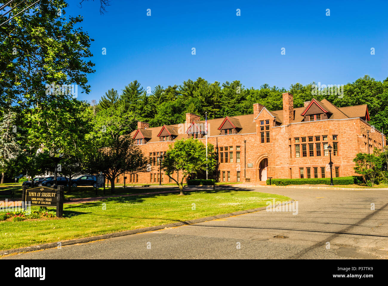 Simsbury, ct hires stock photography and images Alamy