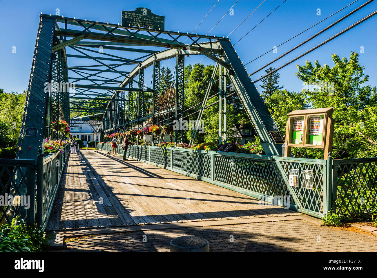 The Old Drake Hill Flower Bridge Simsbury, Connecticut, USA Stock Photo