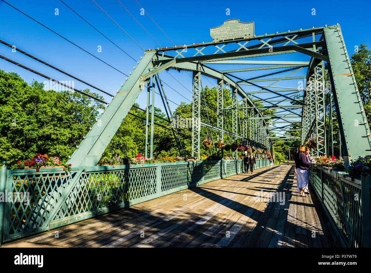 The Old Drake Hill Flower Bridge Simsbury, Connecticut, USA Stock Photo