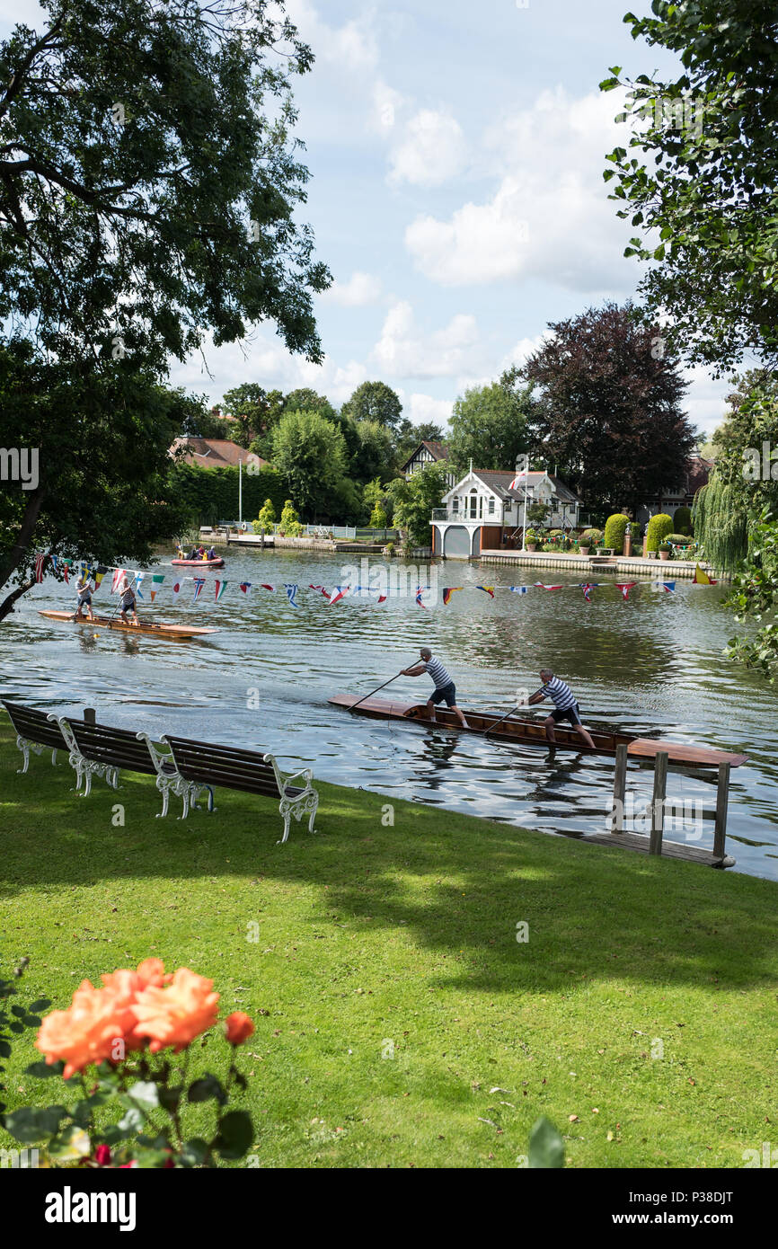 Maidenhead, United Kingdom.  'Thames Punting Club Regatta', Bray Reach. 11:49:28 Sunday  06/08/2017  © Peter SPURRIER, Stock Photo