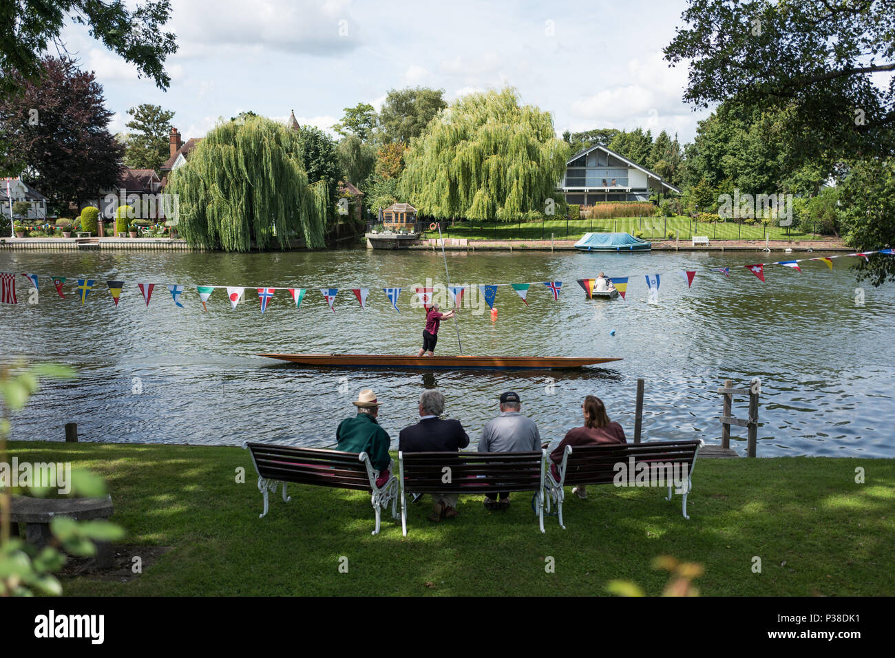 Maidenhead, United Kingdom.  'Thames Punting Club Regatta', Bray Reach. 10:03:35 Sunday  06/08/2017  © Peter SPURRIER, Stock Photo