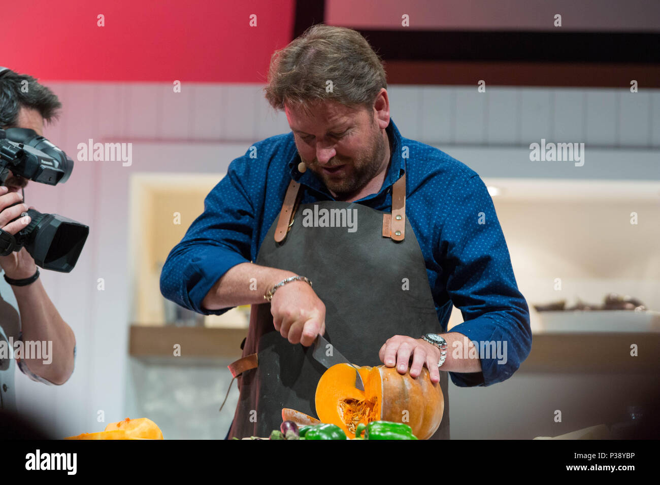 Birmingham, UK. 17th Jun, 2018. Chef James Martin doing a cooking demo in the big Kithchen at the BBC Good food show Credit: steven roe/Alamy Live News Stock Photo