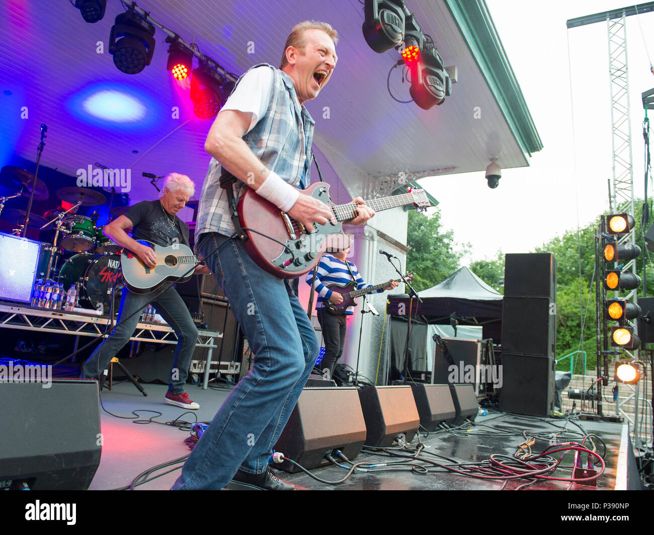 Glasgow, UK. 17th Jun, 2018. Big Country in concert at The Kelvingrove Bandstand, Glasgow, Great Britain 17th June 2018 Credit: Westy Music Tog/Alamy Live News Stock Photo