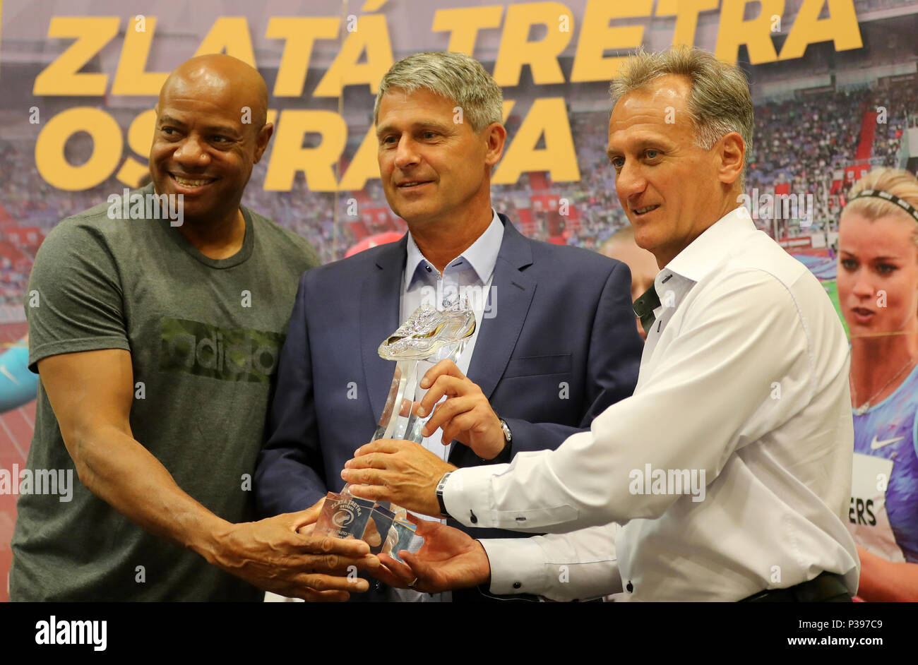 Ostrava, Czech Republic. 13th June, 2018. Mike Powell (USA), left, Jan