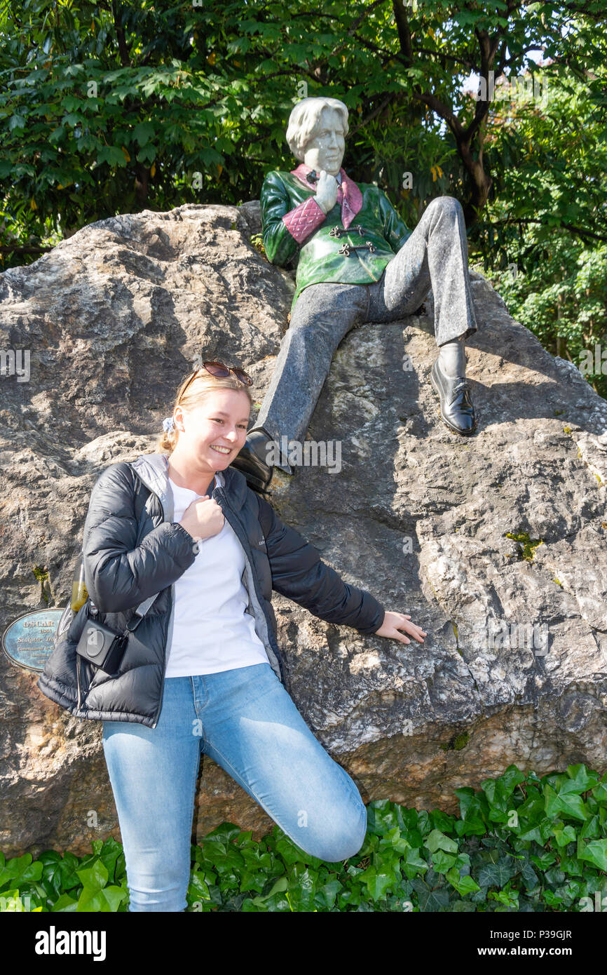 The Oscar Wilde Memorial Sculpture, Merrion Square Park, Dublin, Leinster Province, Republic of Ireland Stock Photo