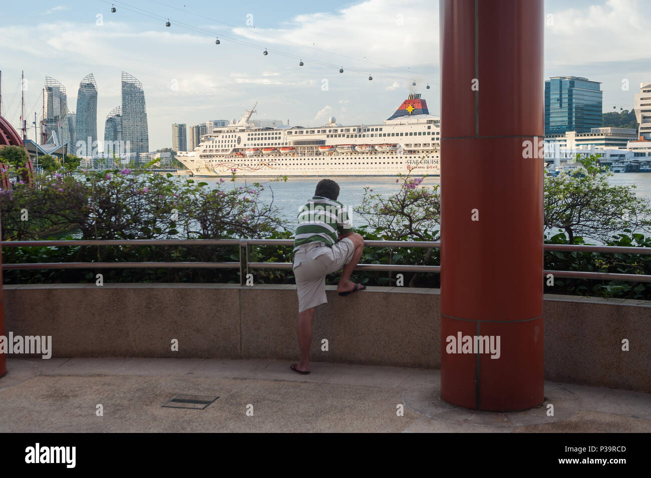 Singapore, Republic of Singapore, a cruise ship on the Harbourfront Stock Photo