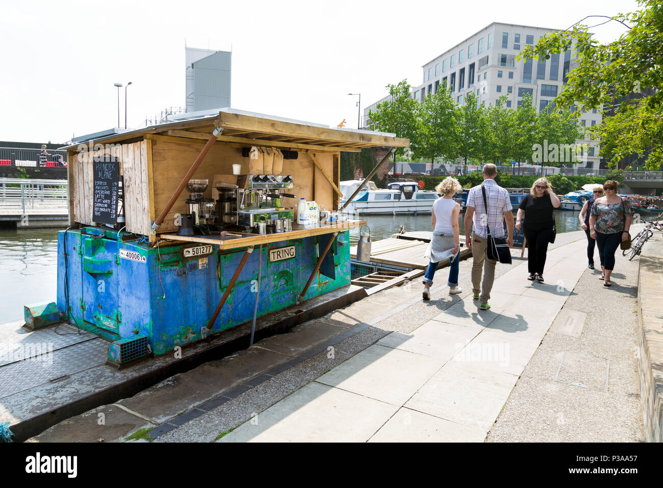 A floating coffee kiosk on the Regents Canal near Kings Cross, London, UK Stock Photo