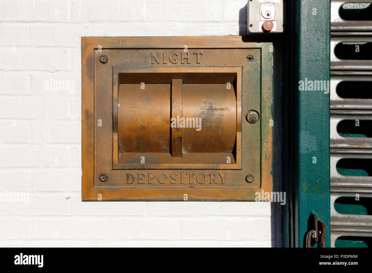 Night deposit box hires stock photography and images Alamy