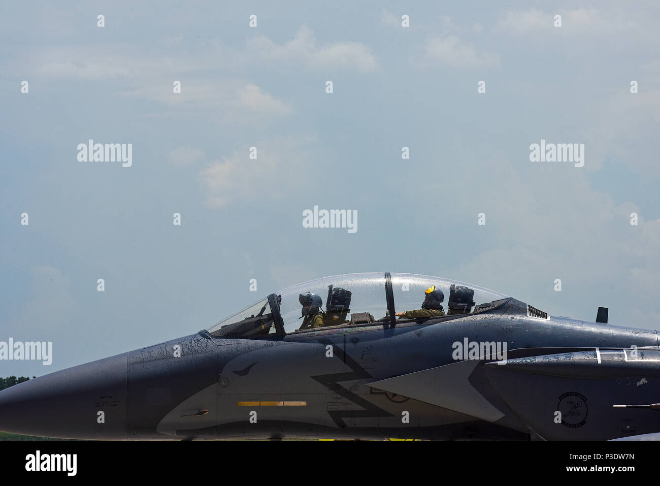 020412-F-4336Y-002. Base: Seymour Johnson Air Force Base State: North  Carolina (NC) Country: United States Of America (USA) Scene Major Command  Shown: ACC Stock Photo - Alamy