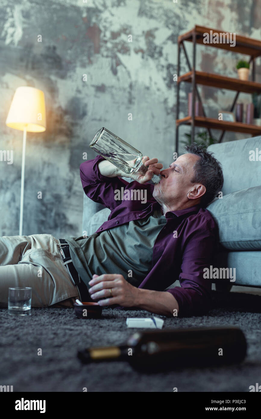 Cheap vodka hires stock photography and images Alamy