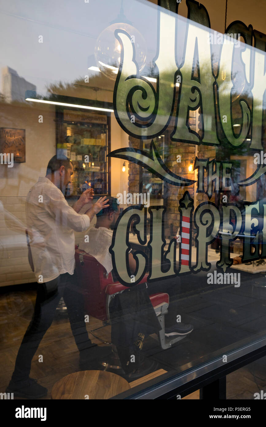 Hairdresser Salon In Brick Lane Shoreditch London England Uk