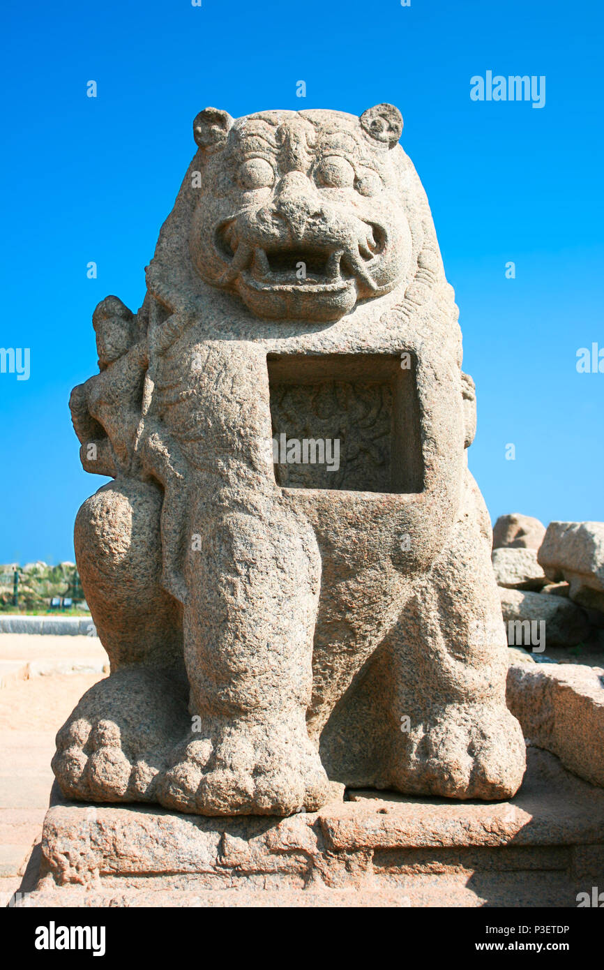 Huge  sculpted lion detail of Shore temple in Mamallapuram, Tamil Nadu , India Stock Photo