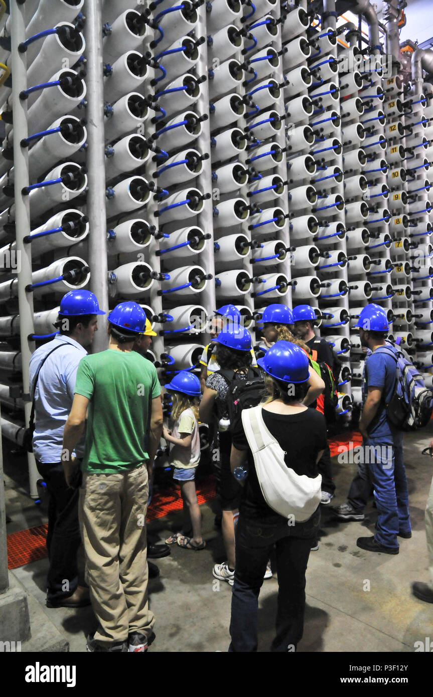 Reverse osmosis desalination plant hi-res stock photography and images ...