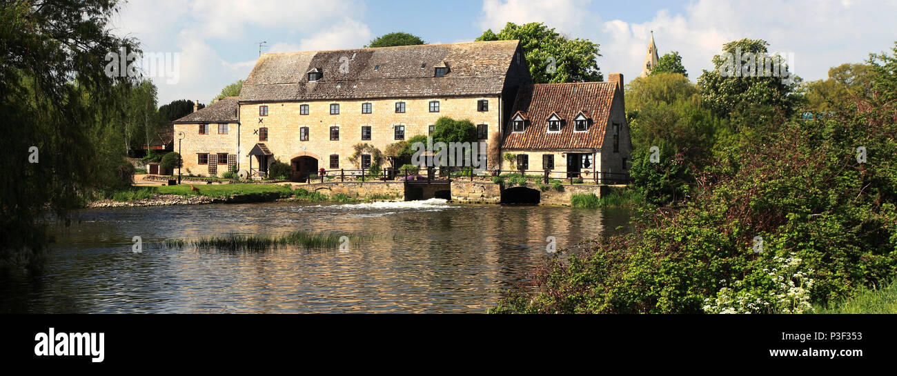 Water Newton Watermill, river Nene, Cambridgeshire; England, UK Stock Photo