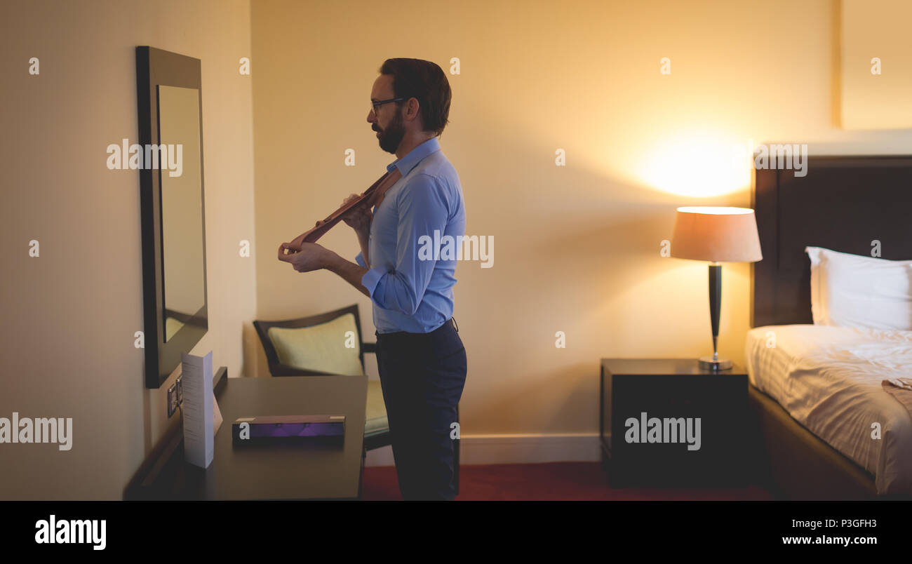 Dressing room mirror hires stock photography and images Alamy