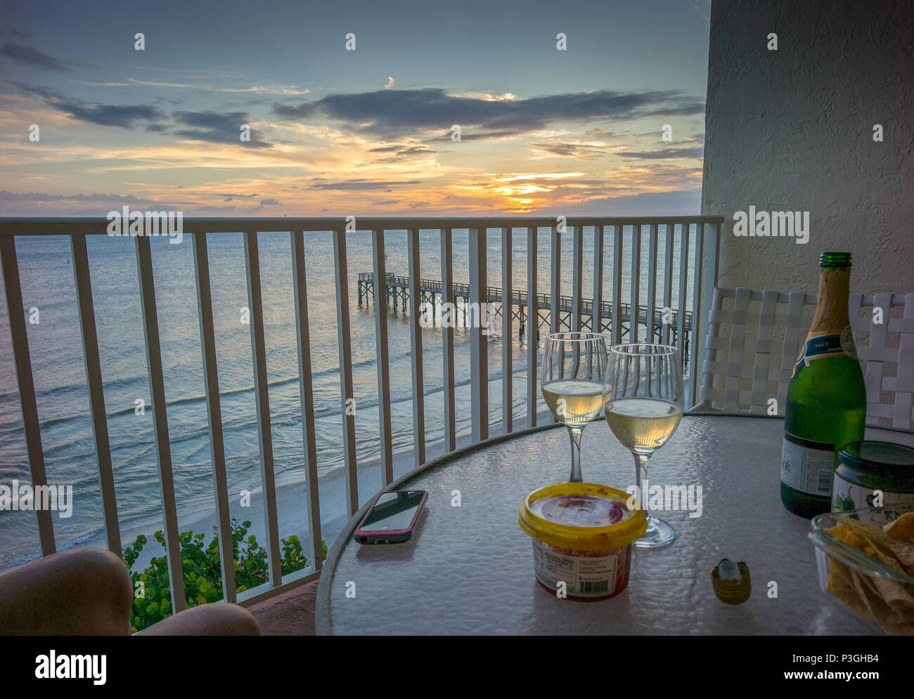 Redington Beach. Florida, USA, Monday, 02/10/2017, Sunset, Beach, La Contessa Pier, Evening