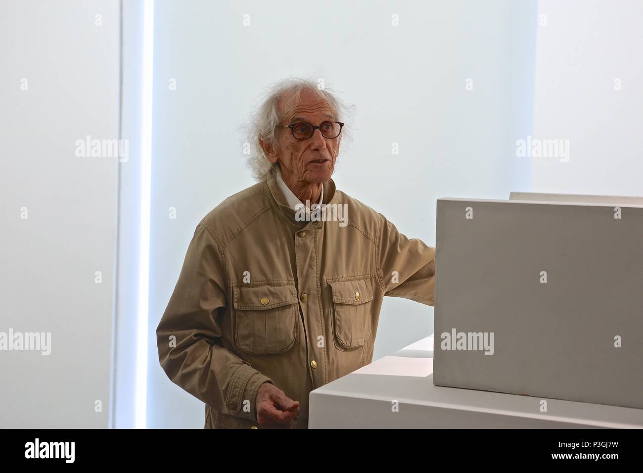 CHRISTO AND JEANNE CLAUDE BARRELS AND THE LASTABA 1958-2018 Stock Photo