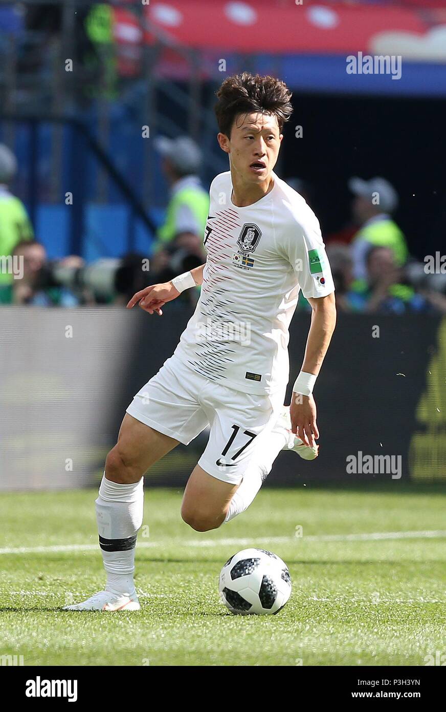 firo: 18.06.2018, Novgorod, Football, Soccer, National Team, World Cup 2018 in Russia, Russia, World Cup 2018 in Russia, Russia, World Cup 2018 Russia, Russia, M12, Sweden - South Korea, Jae-sung Lee II, South Korea, single action | usage worldwide Stock Photo