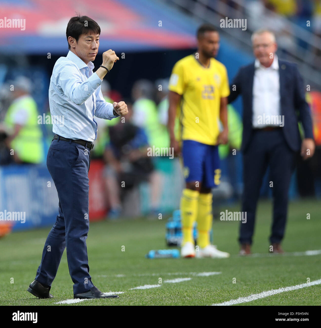 Nizhny Novgorod, Russia. 18th June, 2018. Head coach Shin Tae-yong of South Korea reacts during a group F match between Sweden and South Korea at the 2018 FIFA World Cup in Nizhny Novgorod, Russia, June 18, 2018. Sweden won 1-0. Credit: Wu Zhuang/Xinhua/Alamy Live News Stock Photo